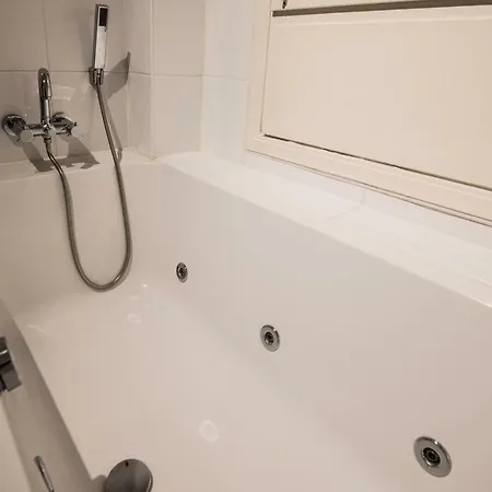 Apartament First Floor